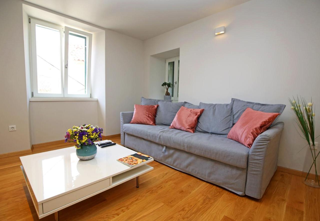 Apartment Volat Шибеник Экстерьер фото