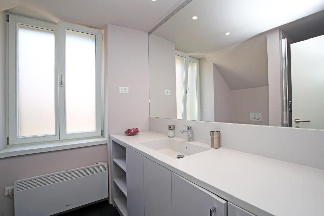 Apartment Volat Шибеник Экстерьер фото